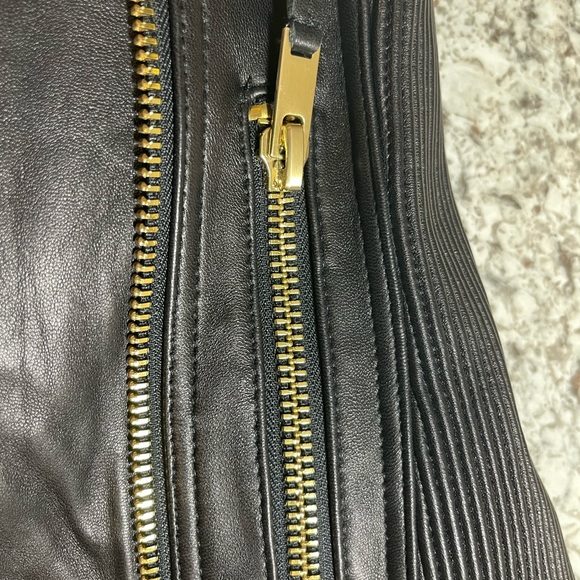 Wilson Leather Coat. - Picture 6 of 11